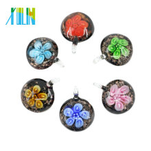 Usine Prix Plat Rond Intérieure Collier Fused Verre Fleur Lampwork Pendentif12pcs / boîte MC0034